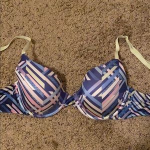 Victoria Secret Uplift Semi Demi Bra